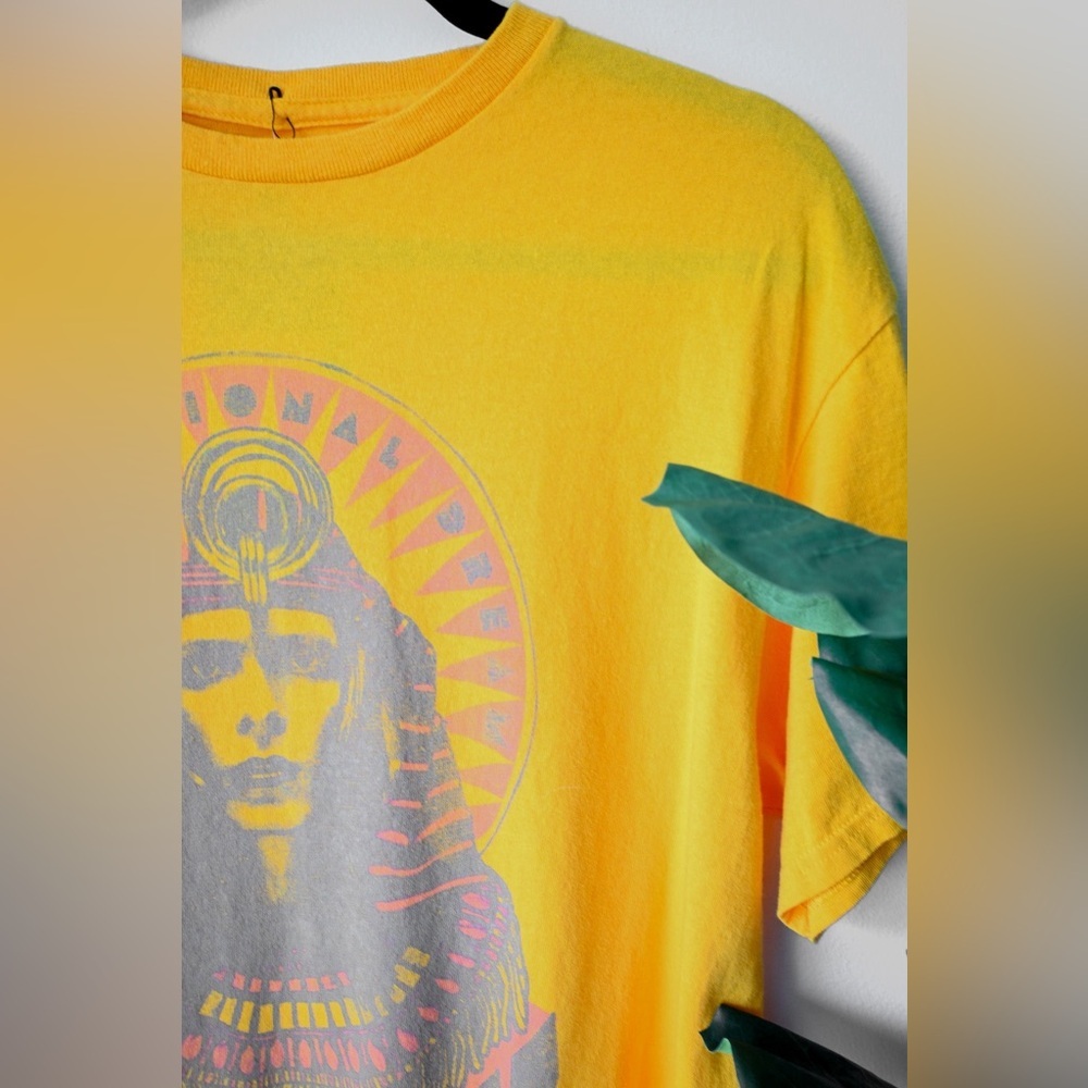 Junk Food Bowie Graphic Tee - Picture 2 of 6